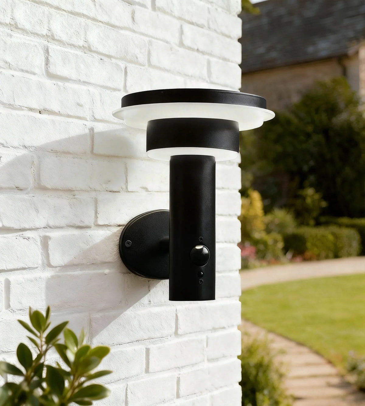 Applique Led solaire GENOVA - Détecteur de mouvements - 3 modes d'éclairage 100 à 1000 lumens - Lumihome
