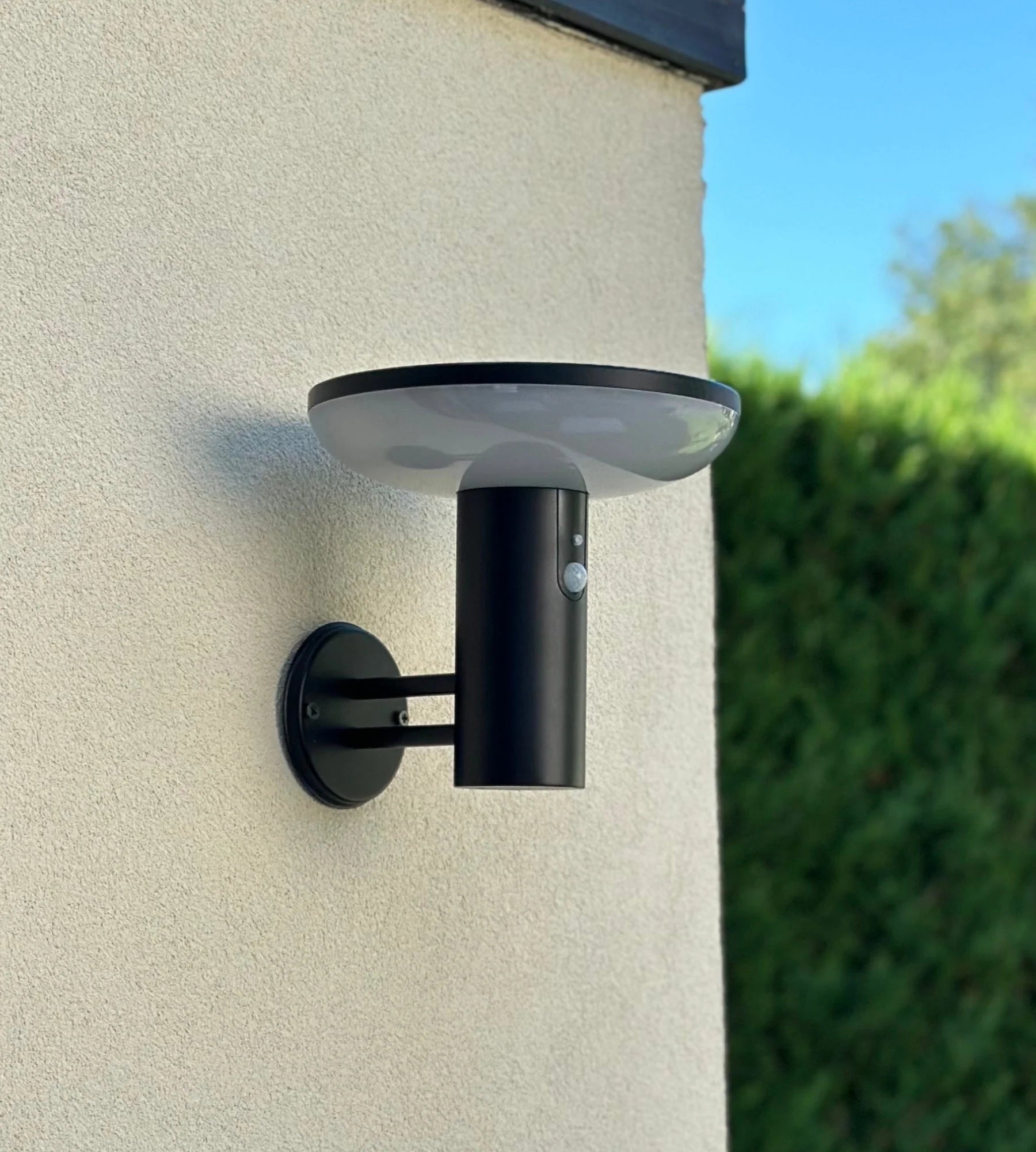 Applique Led solaire HALO+ Télécommandable - Lumihome
