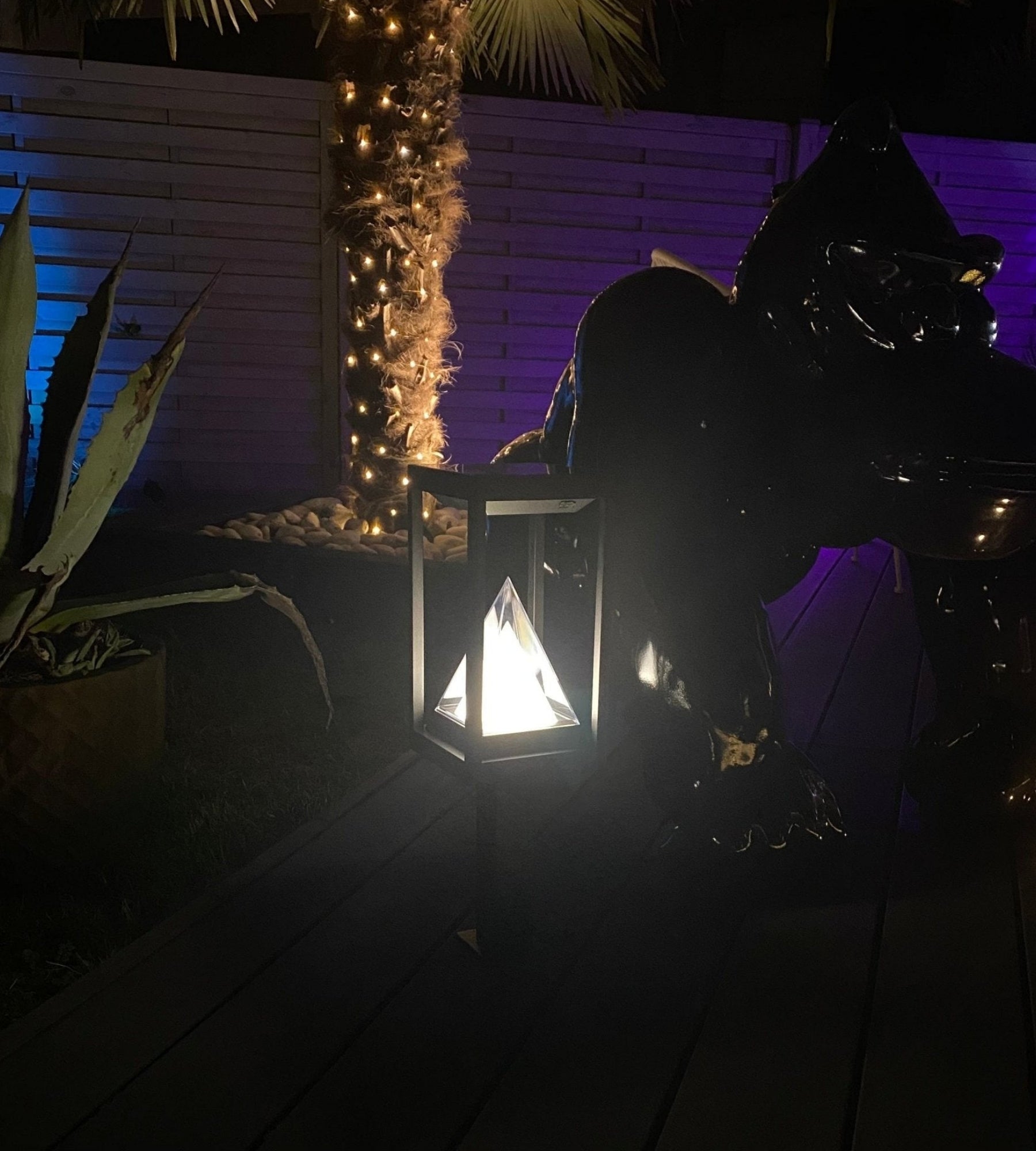 Borne extérieure LED solaire KEOPS, Noire, 50cm, avec détecteur - 3 modes d'éclairages 100 à 1000 lumens