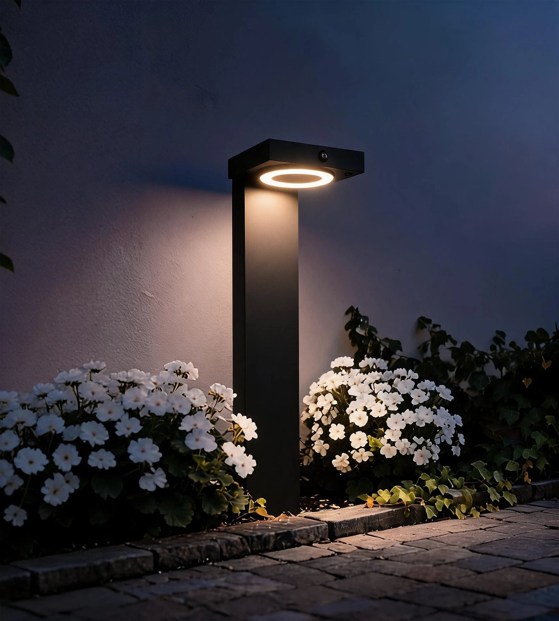 Borne Led Solaire LUCENT noire - Lumihome