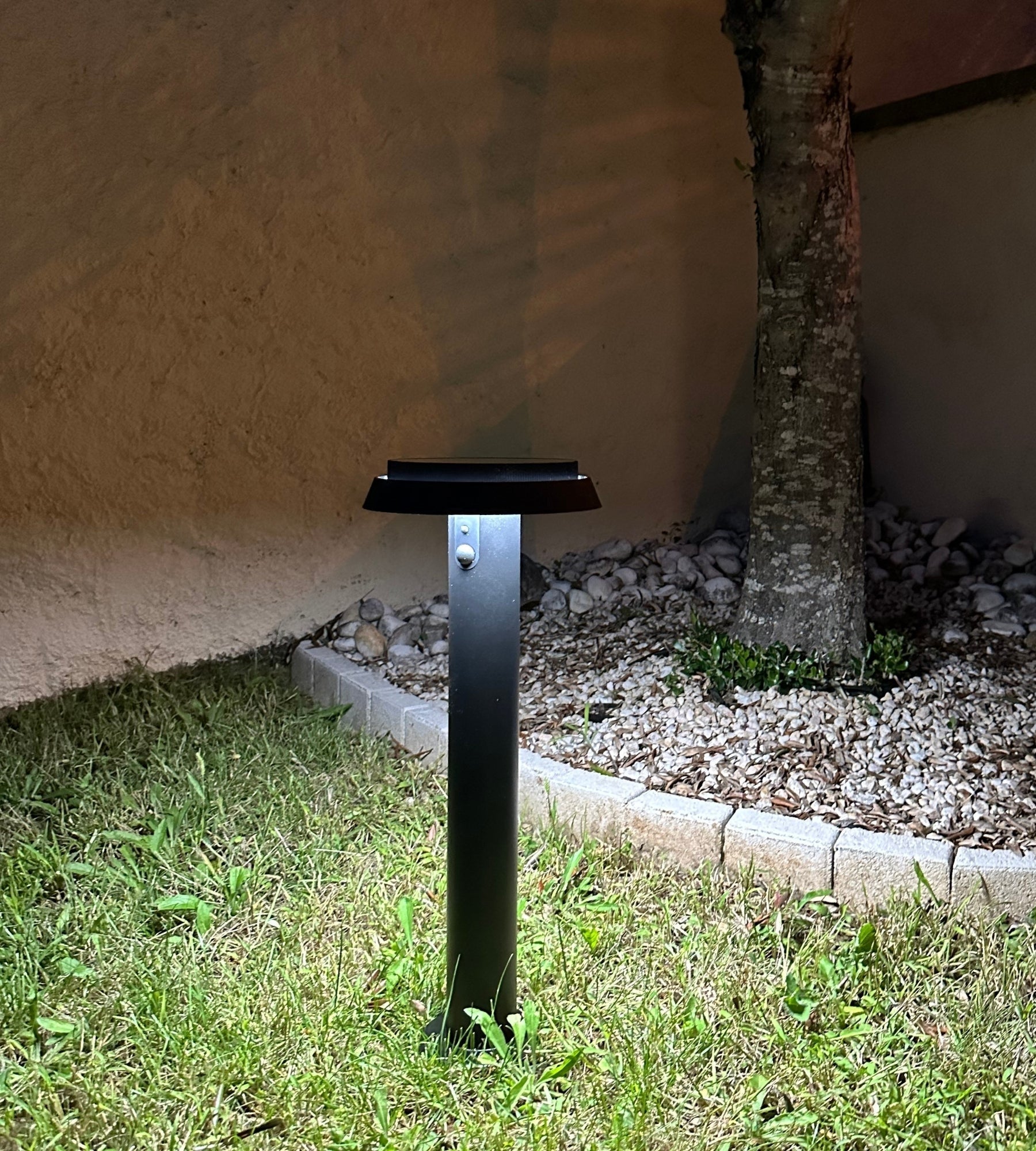 Borne Led solaire NORMAN - Lumihome