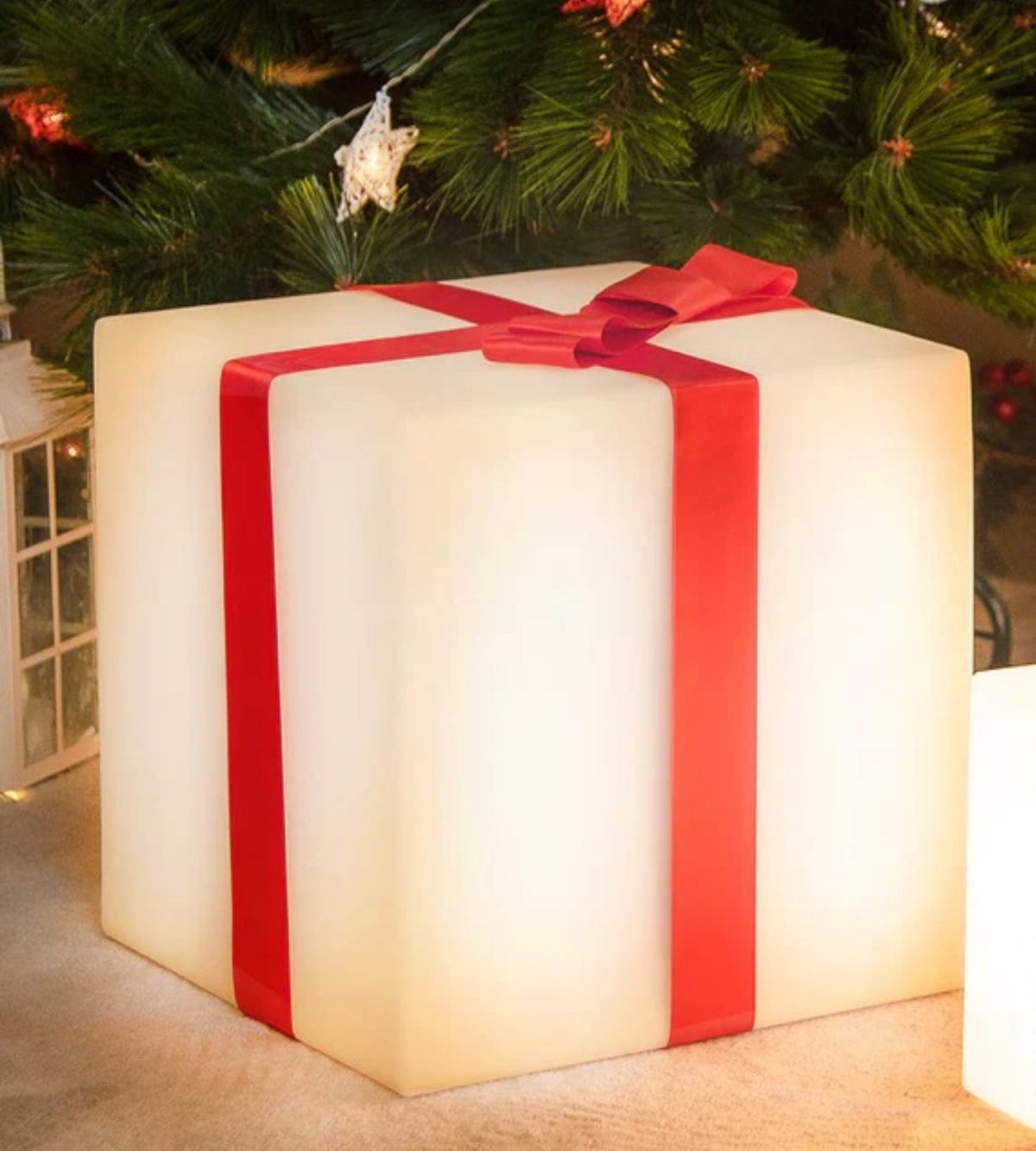 Cube lumineux format cadeau GIFTY - Ruban rouge - Idée cadeau Noël - Lumihome