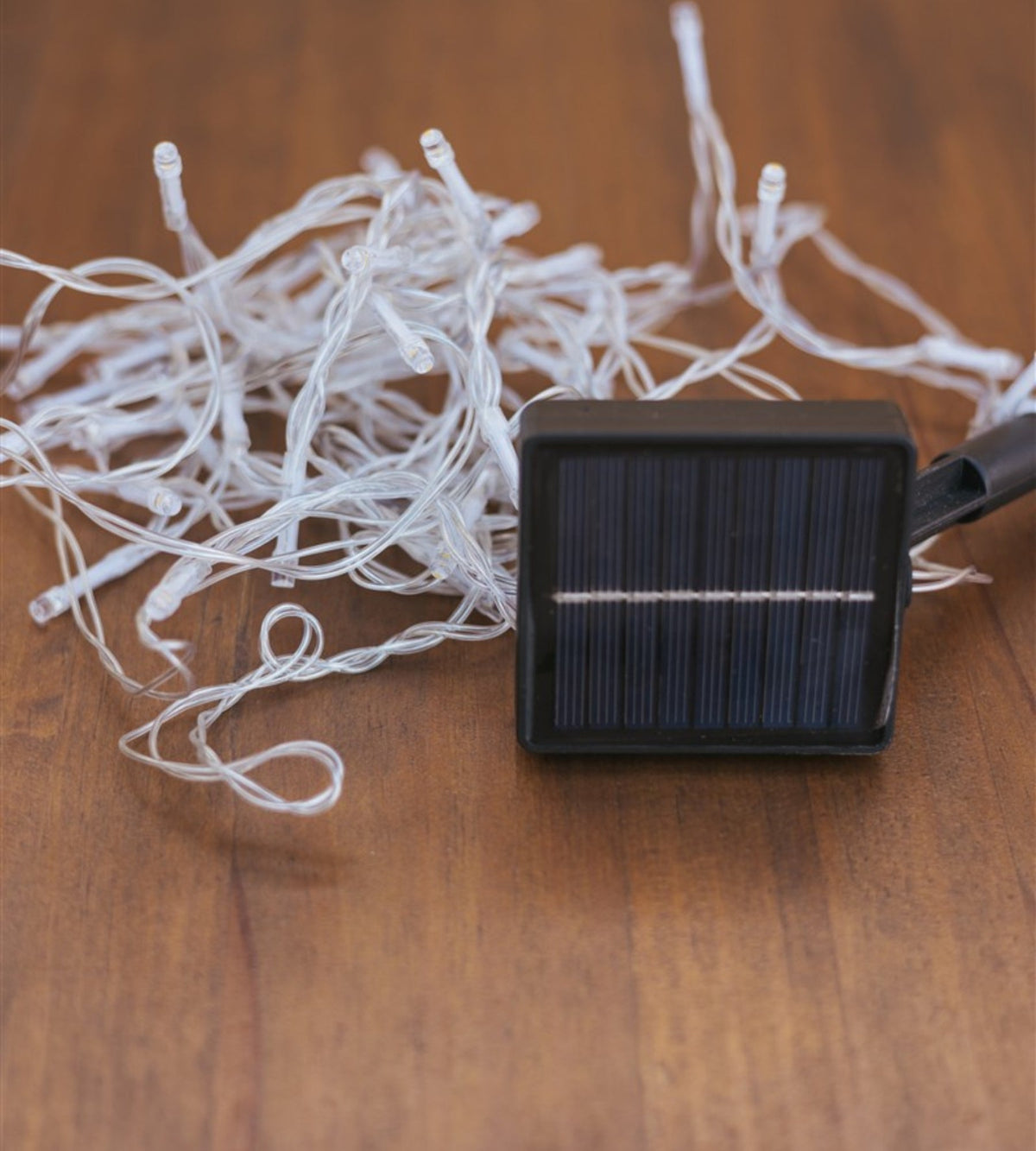 Guirlande lumineuse solaire LUCEO - Longueur de 10 mètres - 100 lumières de 1 lumen - Lumihome