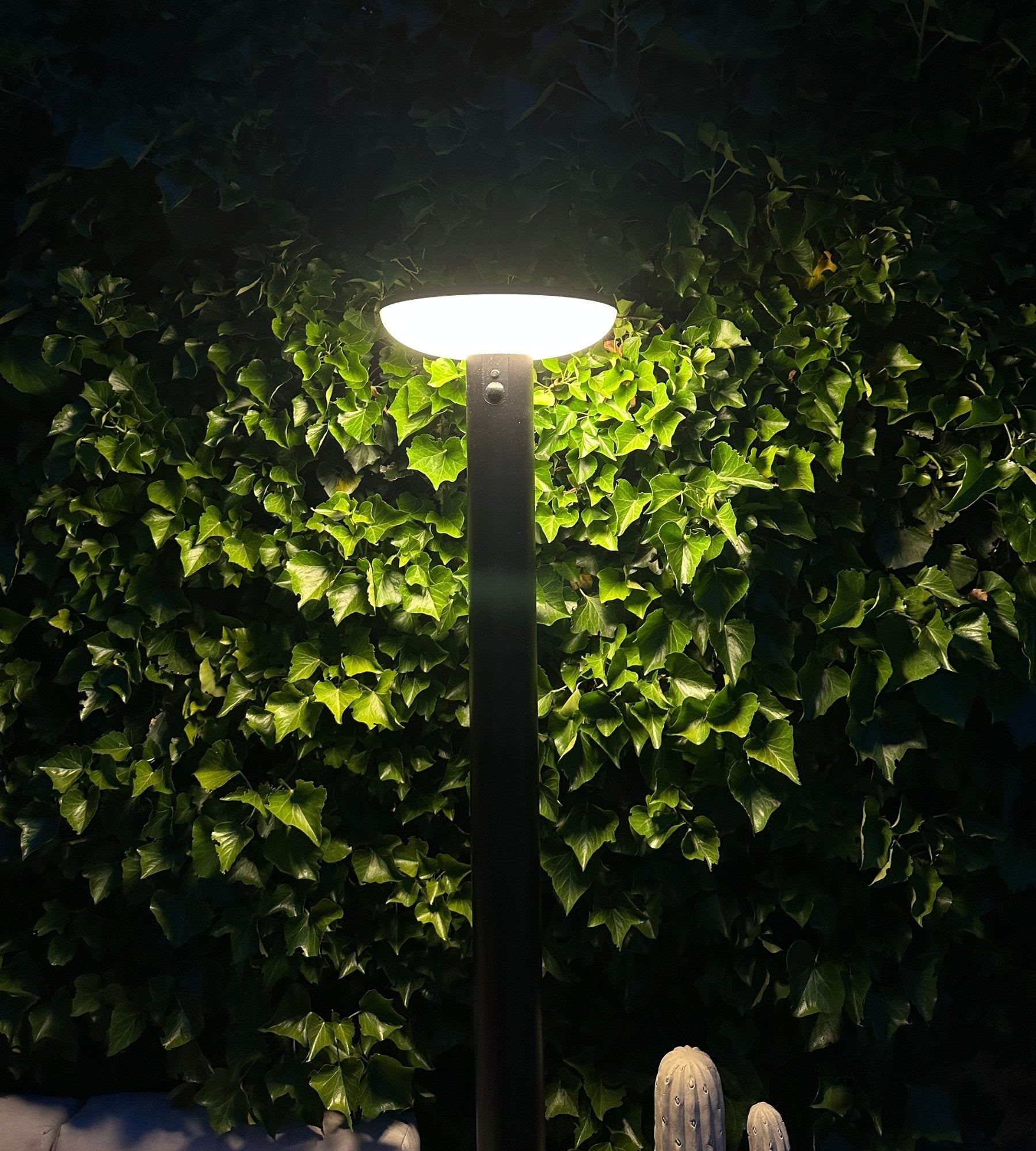 Lampadaire solaire HALO - Détecteur de mouvement - Hauteur 2m - Lumihome