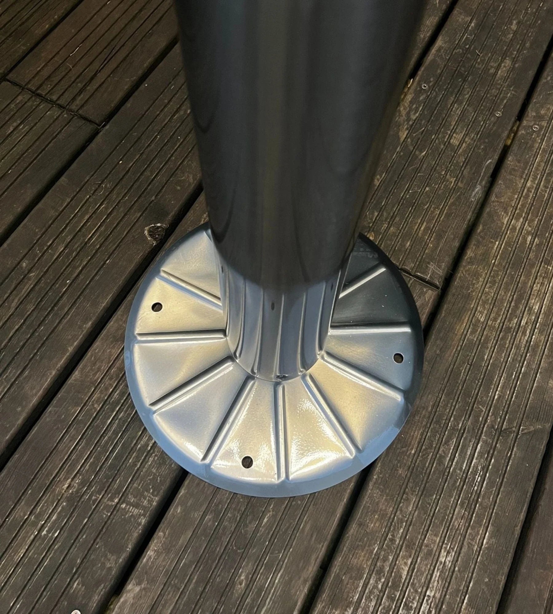 Lampadaire solaire Led ALTO 3000 - Hauteur 2m - Télécommandable - 300 à 3000 lumens - Lumihome