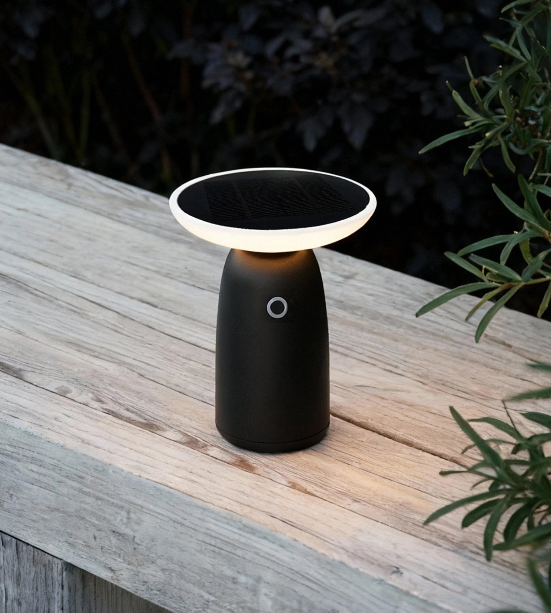 Lampe de table Led solaire noire HALO - 2 modes d'éclairage 100 à 1000 lumens - 4000K - Prise USB - C - Lumihome