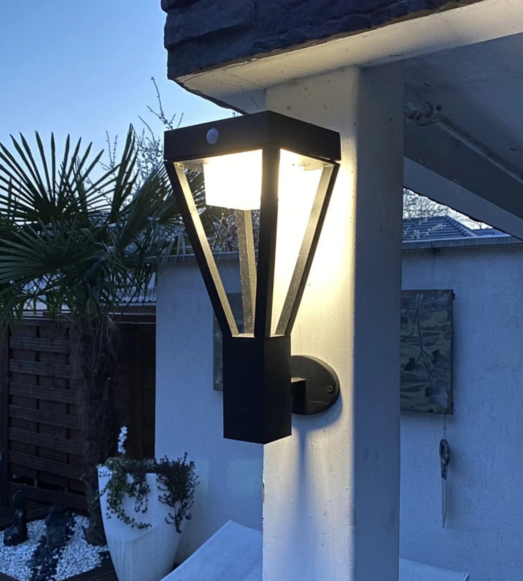 Applique Led extérieur solaire LUXOR - Détecteur de mouvements - 3 modes d'éclairages 75 à 600 lumens - Lumihome