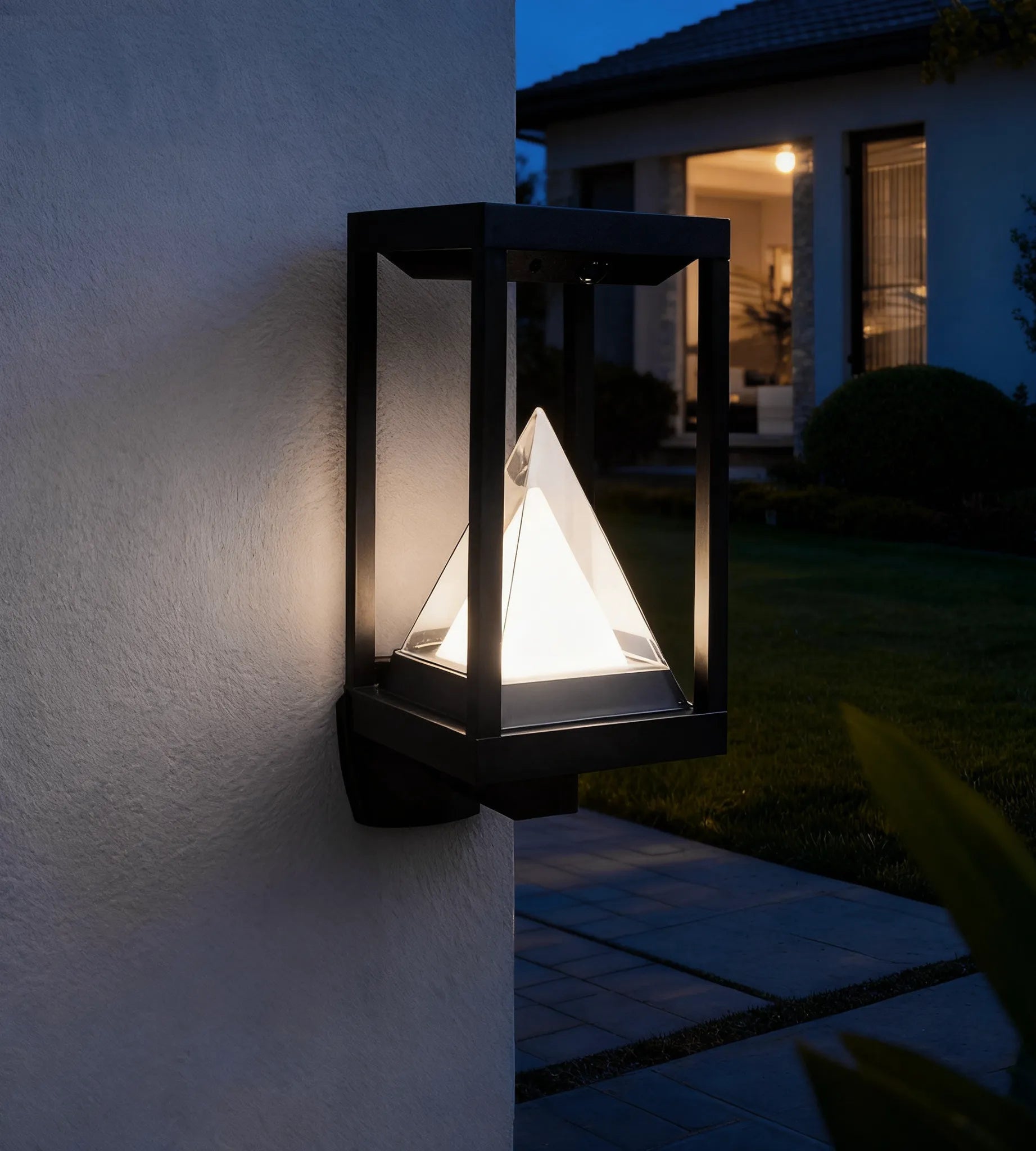 Applique Led solaire KEOPS - Détecteur de mouvements - 3 modes d'éclairage 75 à 600 lumens - Lumihome