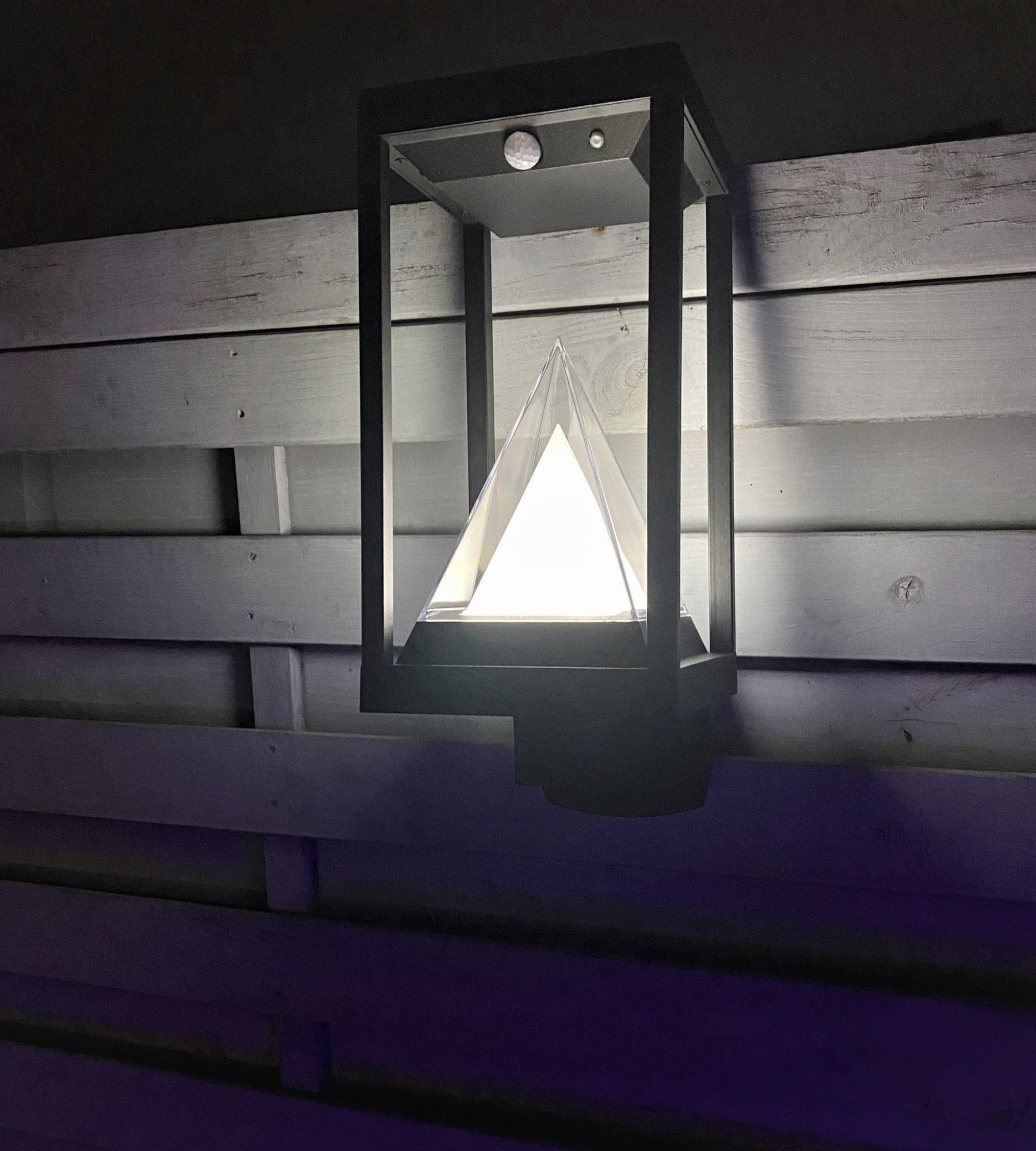 Applique murale extérieure LED solaire KEOPS, Noire, avec détecteur - 3 modes d'éclairage 75 à 600 lumens