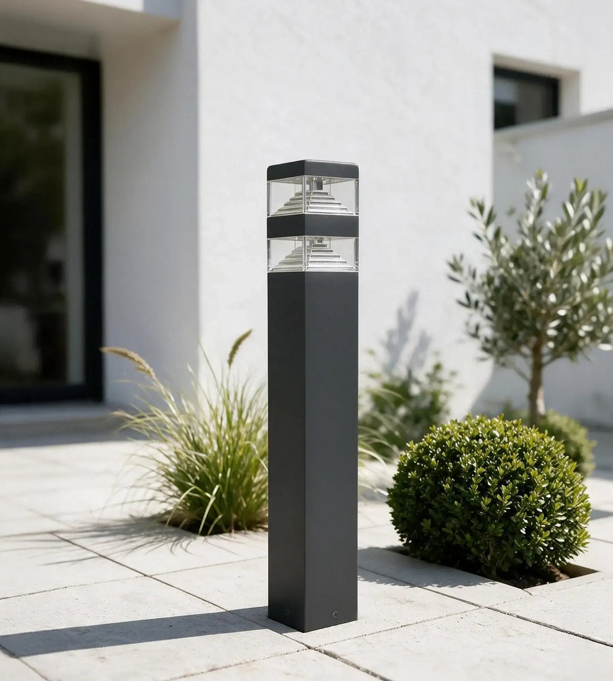 Borne extérieure LED Pyramide 1000 lumens blanc neutre - 32 leds - Lumihome