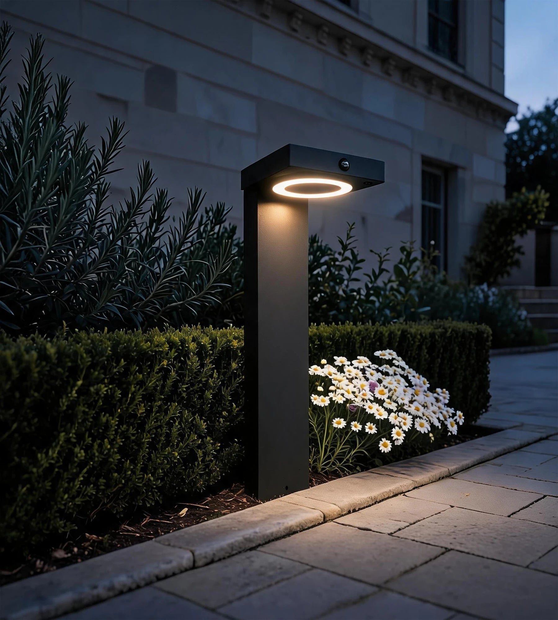 Borne Led Solaire LUCENT noire - Lumihome