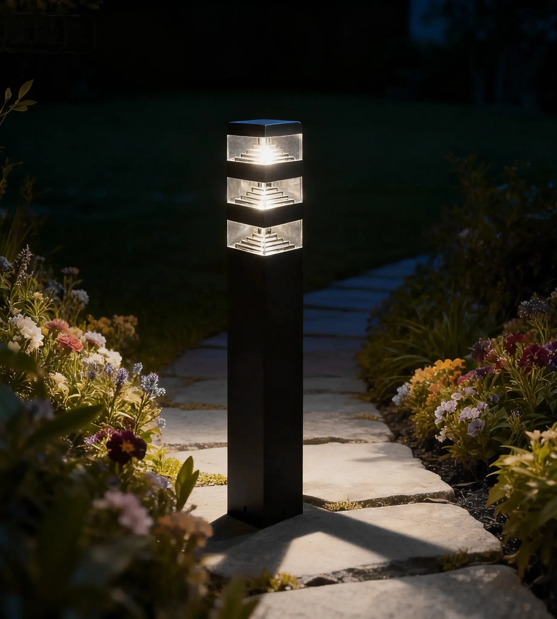 Borne Pyramide 1500 lumens - 48 Leds - 230V - Hauteur 80cm - Lumihome