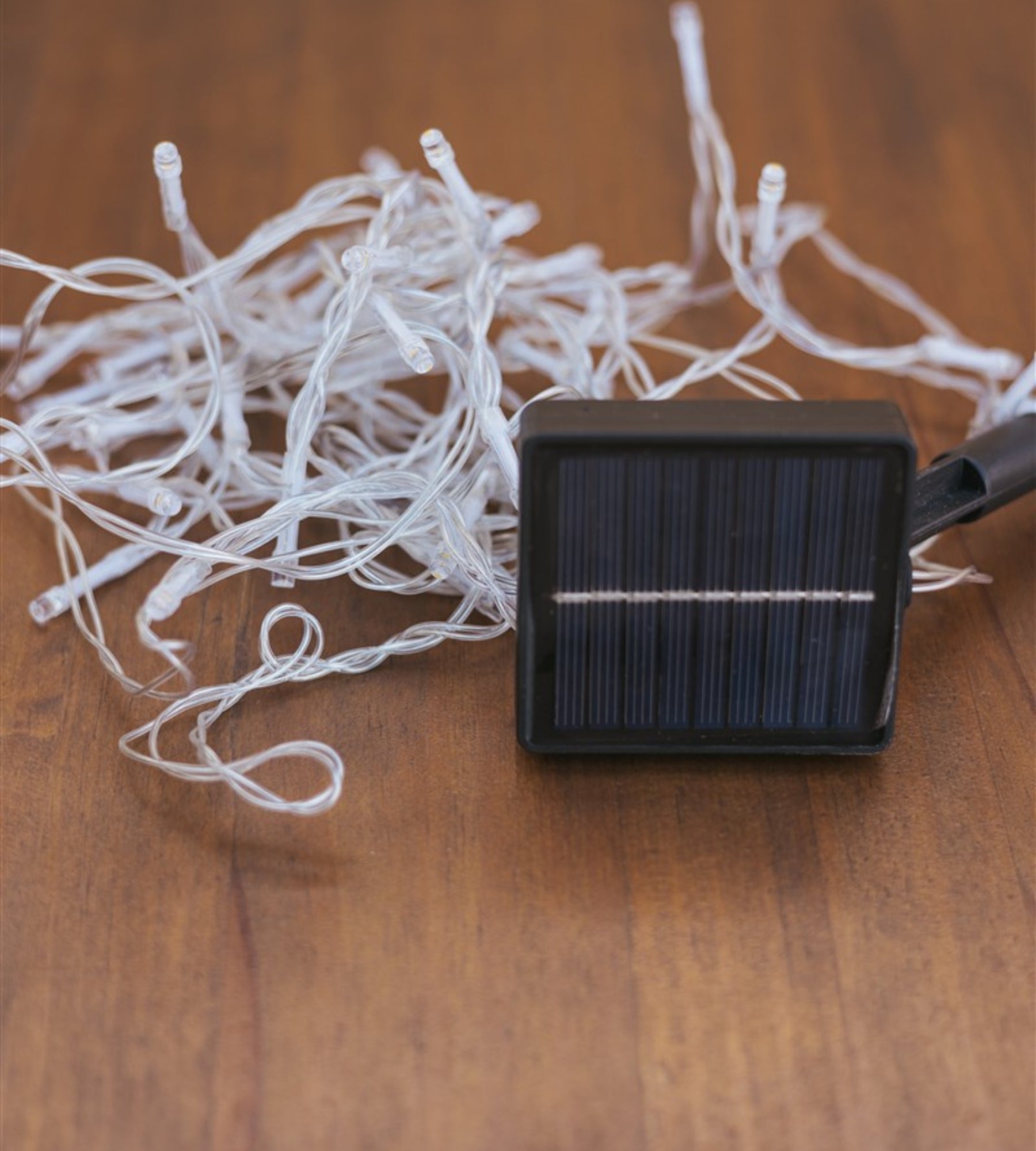 Guirlande lumineuse solaire LUCEO - Longueur de 10 mètres - 100 lumières de 1 lumen - Lumihome