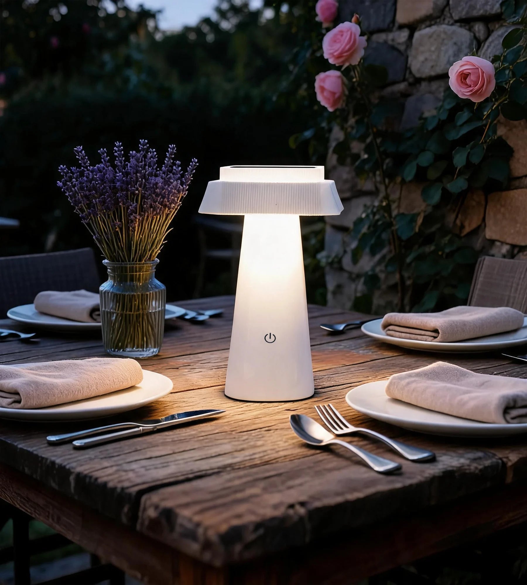Lampe de table Led solaire blanche RITA - 3 modes d'éclairage 70 à 370 lumens - Tactile - Prise USB - Lumihome