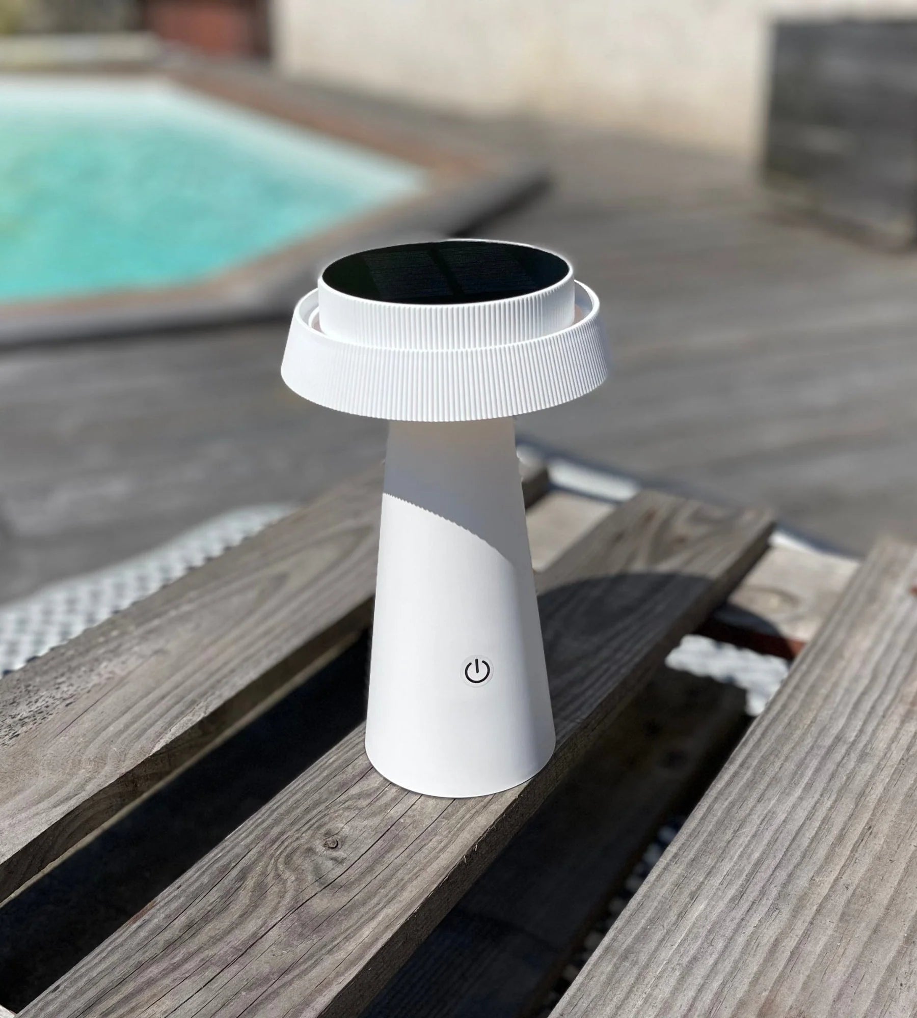 Lampe de table Led solaire ROSA - Lumihome