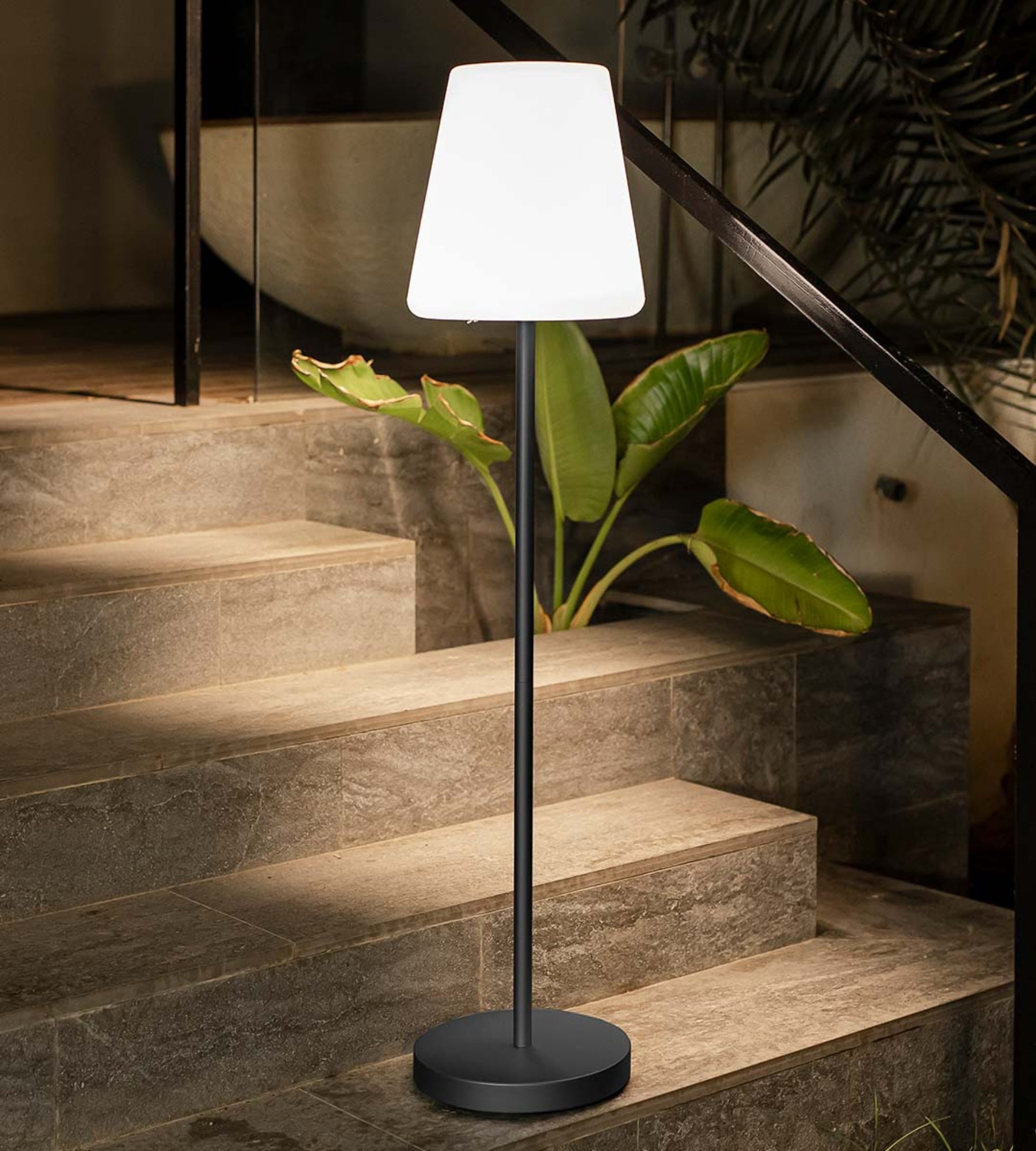 Lampe solaire à poser LOLA SLIM - Éclairage blanc et multicolore réglable - 120cm - Lumihome
