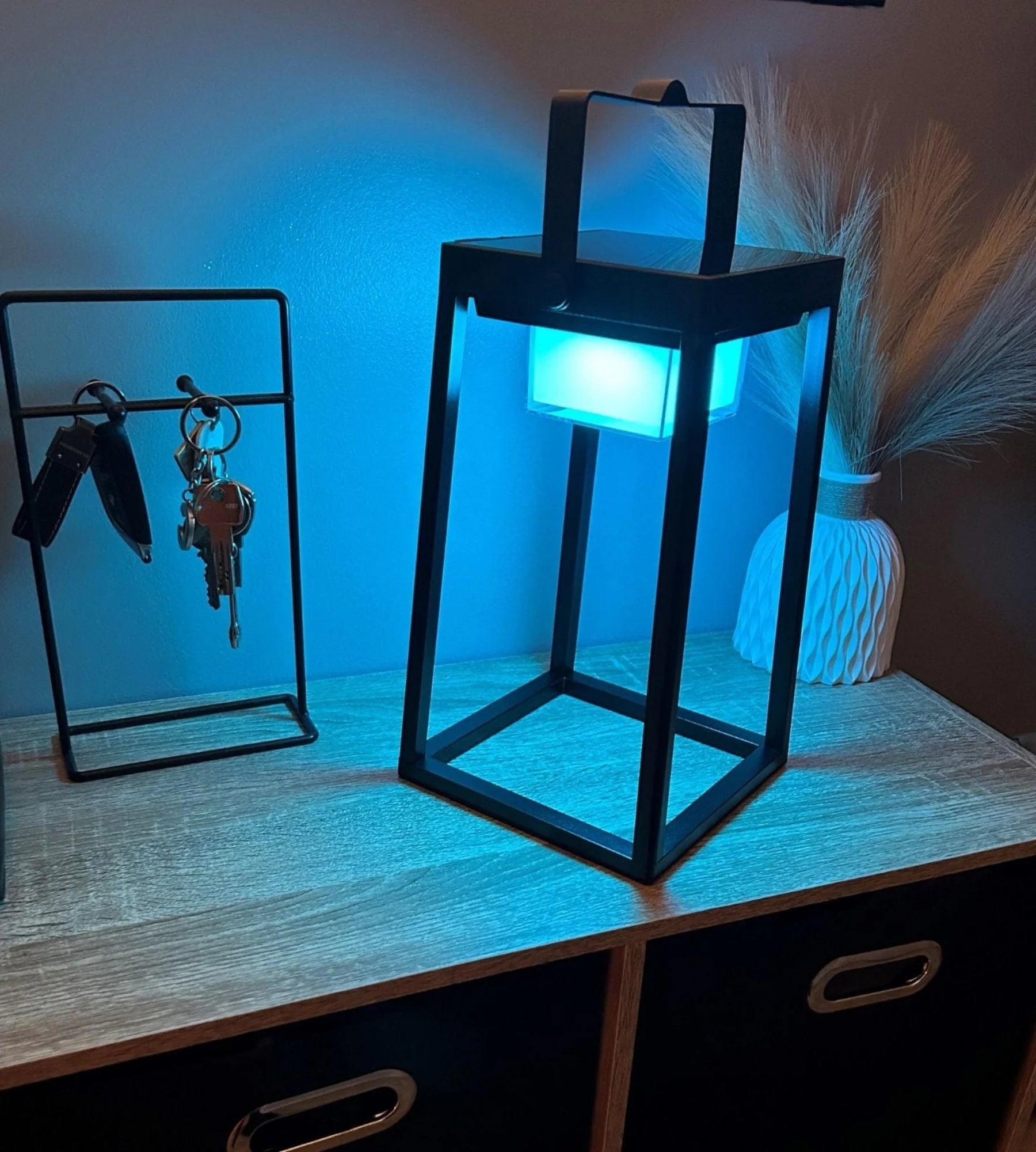 Lanterne Led solaire & Usb connectée EVADE - RGB+CCT - Pilotable avec smartphone - Intérieur & Extérieur - Lumihome