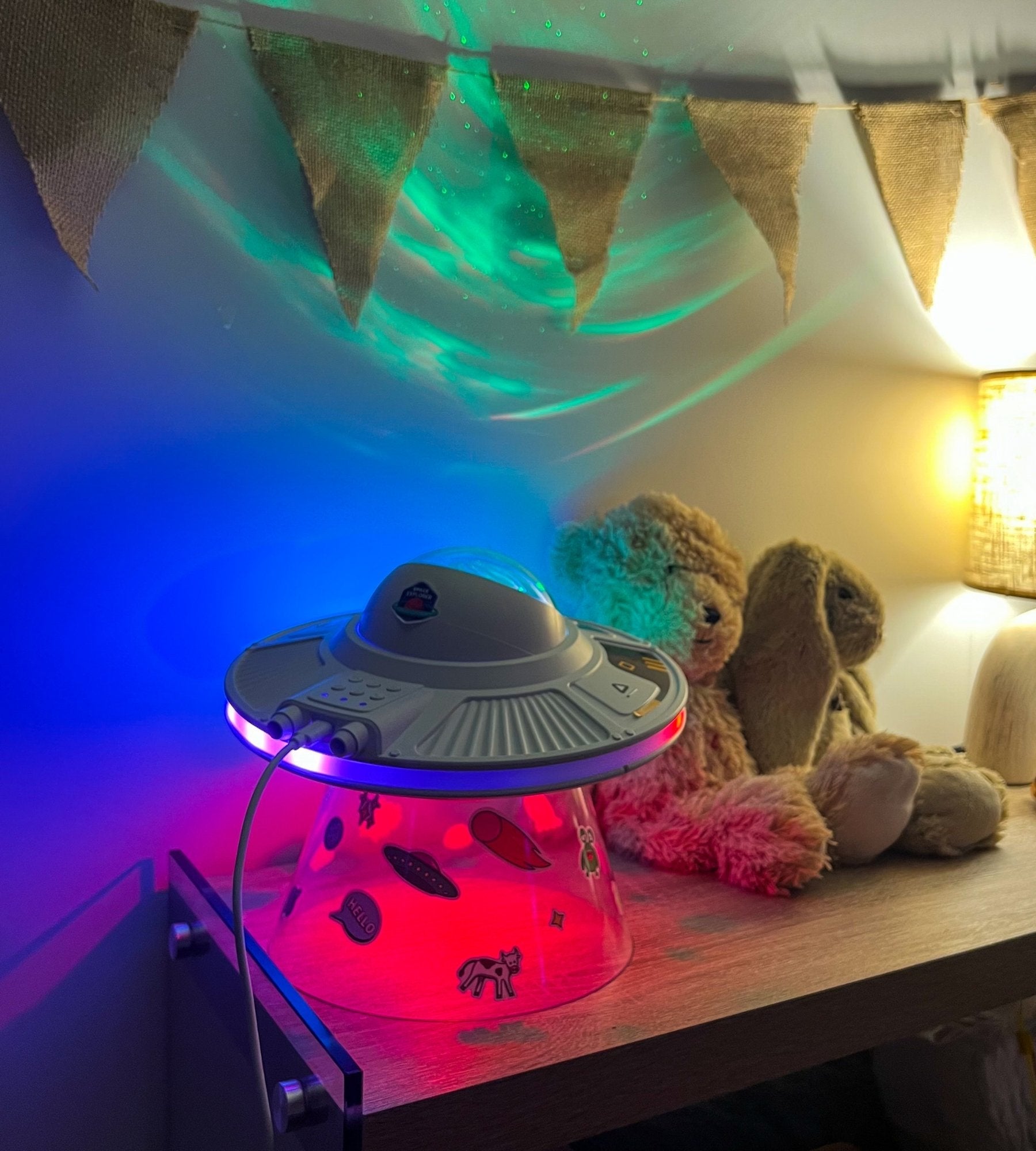 Veilleuse projecteur LED SPACELITE - 8 modes d'éclairage - Enceinte intégrée - Lumihome