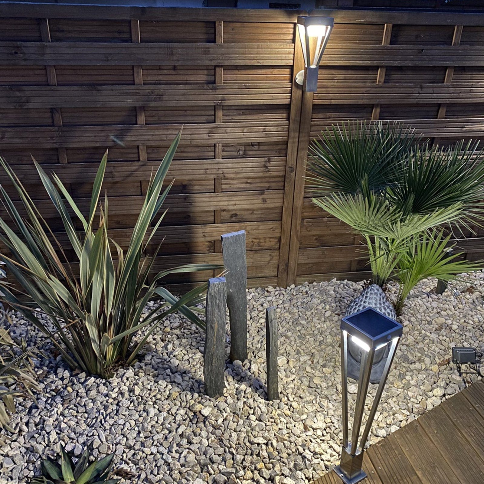 Borne Led solaire LUXOR - Détecteur de mouvements - 3 modes d'éclairages - 75 à 600 lumens - Lumihome-France.com