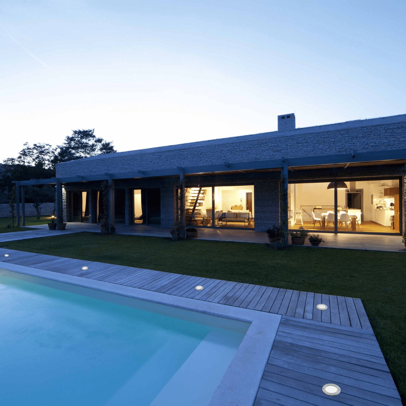 Spot led encastrable abords Piscine SOL144–12V - 12V - Ø 17.5 cm - Blanc froid 6000K° - 700 lumens - Lumihome-France.com